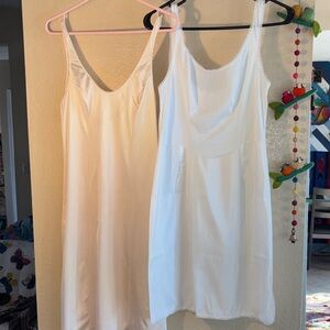 EUC VINTAGE LORRAINE NUDE COLORED AND WONDER MAID SLIP